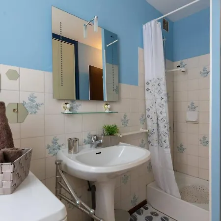 Apartmán Confort Pres Centre Et Telepherique, Balcon, Parking, Ideal Famille - Fr-1-296-127 *
